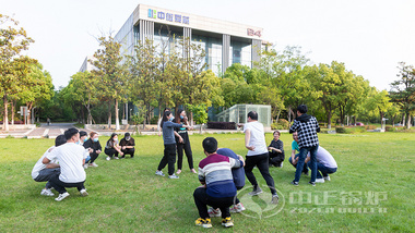 中正鍋爐電商國貿(mào)部開展戶外團建活動