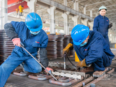 知名A級鍋爐廠家中正鍋爐落實(shí)質(zhì)量于日常工作中