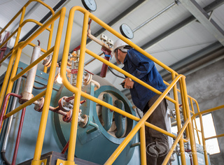 永乐高锅炉效劳职员对燃气锅炉举行周全检查