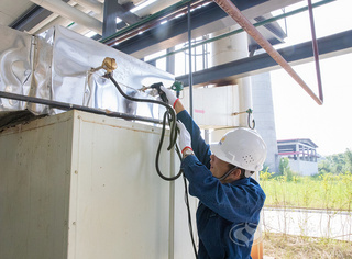 永乐高锅炉手艺职员全方位对燃气锅炉举行维保