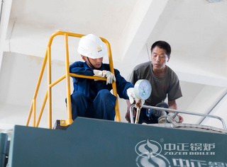 永乐高锅炉专业手艺职员检查维护燃气锅炉