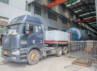 永乐高10吨低氮蒸汽锅炉