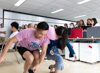 永乐高锅炉团队游戏默契十足
