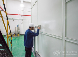 认真认真的永乐高锅炉手艺职员