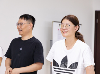 永乐高锅炉员工各个默契十足