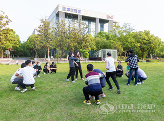 永乐高锅炉电商部团建气氛活跃