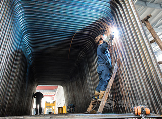 燃气锅炉膜式壁焊接