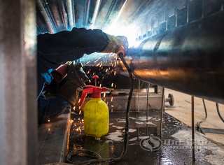 永乐高锅炉很是注重焊接质量