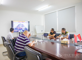 向客户展示永乐高锅炉自动化盘管生产线