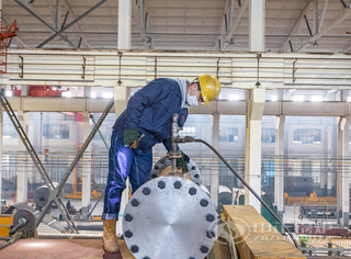 永乐高锅炉为芬兰客户全方位展示锅炉水压试验