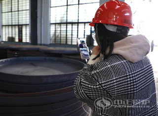 正在向泰国用户展示锅炉封头部件