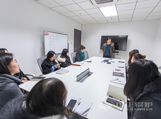 永乐高锅炉小同伴起劲提高自身英语水平更好效劳外洋用户