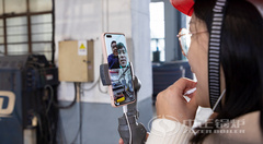 国际着名锅炉厂家永乐高锅炉云直播带外洋客户浏览工厂车间