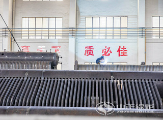 永乐高锅炉炉顶焊接