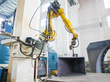 光电系统让支座焊接机器人完成自动定位焊接