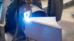 永乐高锅炉智能支座机械人焊接作业展示