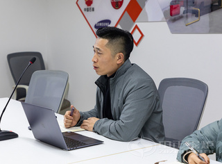 永乐高锅炉的国贸销售团队拥有富厚的对外商业履历