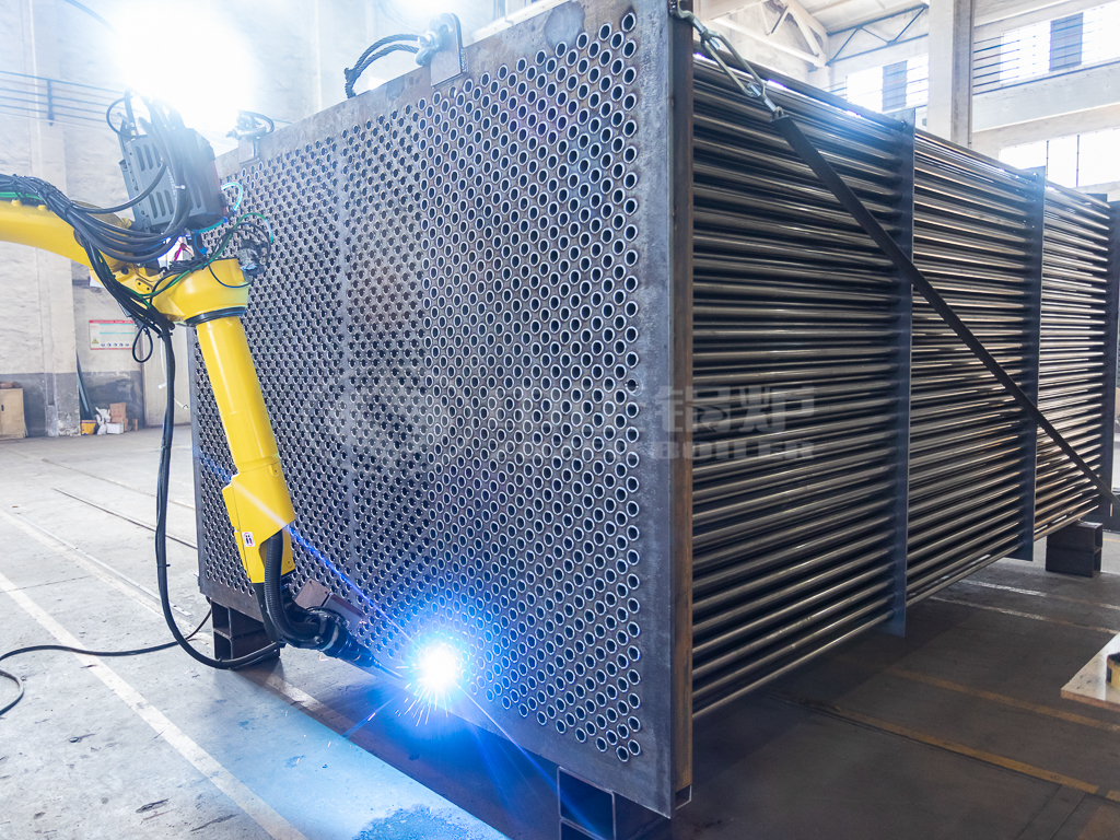 空预器是利用烟气余热预热空气的关键部件，可提升燃烧效率并降低能耗。