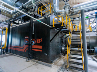 SZS系列燃气热水锅炉接纳全膜式壁密封结构，有用降低散热损失，锅炉热效率体现突出。