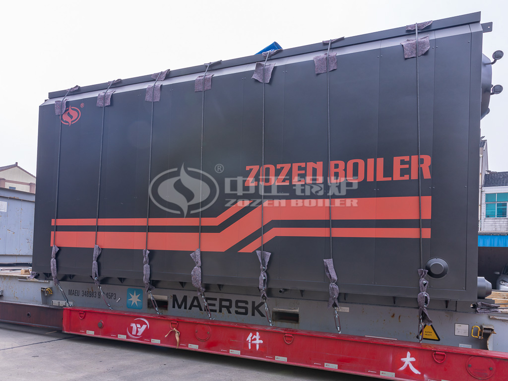 满载8吨蒸汽锅炉系统的运输车辆驶出中正锅炉制造基地